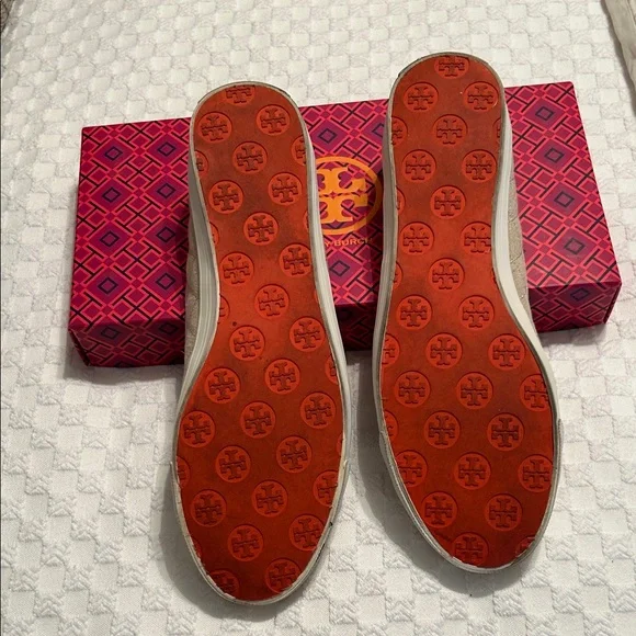 Tory Burch Gray and Cream Flats - Picture 2 of 7